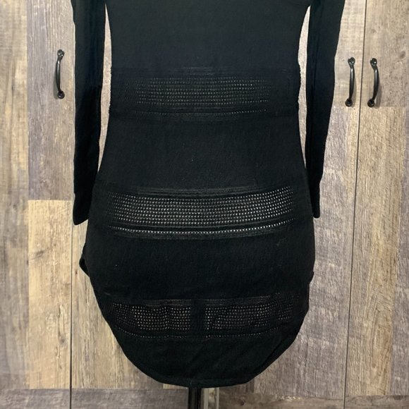 The Limited Black Cold Shoulder Tunic Length Shirt. XS - Picture 2 of 5